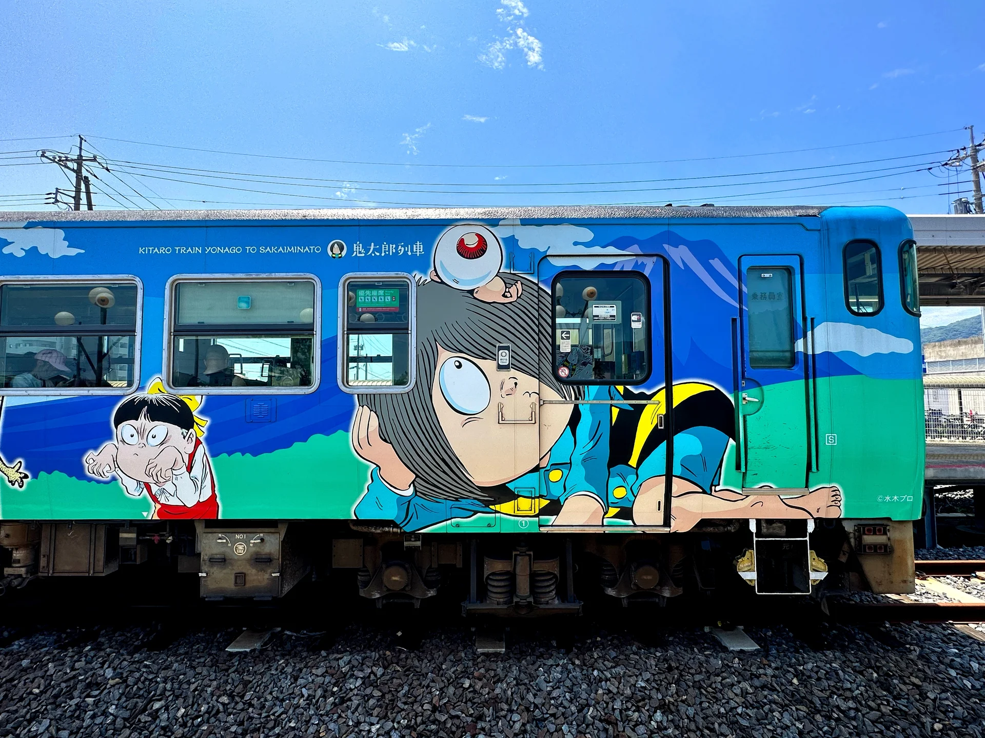 Погрузитесь в самобытный мир Сакаиминато — от редких феодальных замков до сказочного сада пионов и японского искусства «манга»